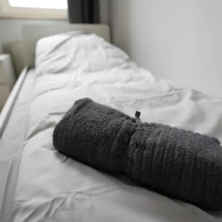 Mieterlux Frankfurt Gasthof *