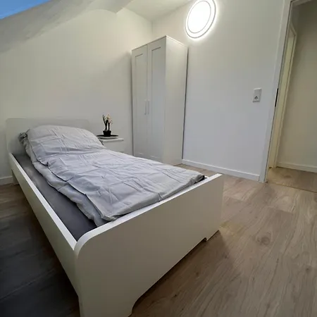 Mieterlux Frankfurt Casa de hóspedes *